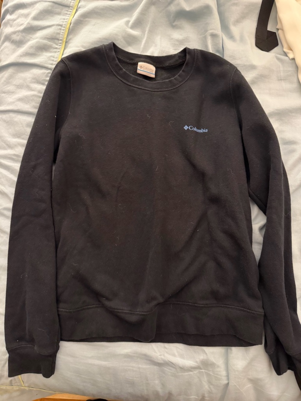 Columbia Women’s Black Crewneck Sweater